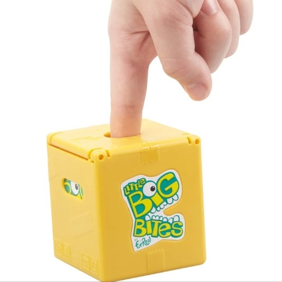4 Little Big Bites Lot Series 1 By FurReal Blind Box Surprise Toys Hasbro 2017 - Picture 11 of 16